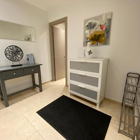 Prober_Consuegra Apartment Pas De La Casa Luaran gambar